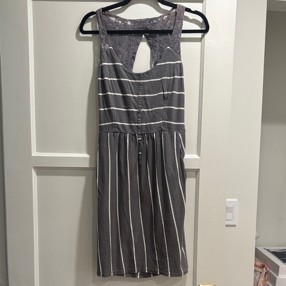 O'Neill Dresses & Skirts - O'Neill Gray and White Striped Mini Dress